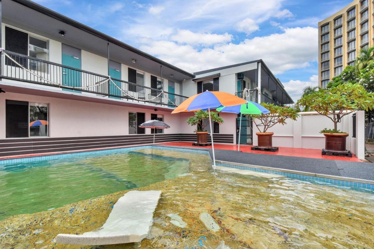 Capitanos Hotel Darwin Exterior foto
