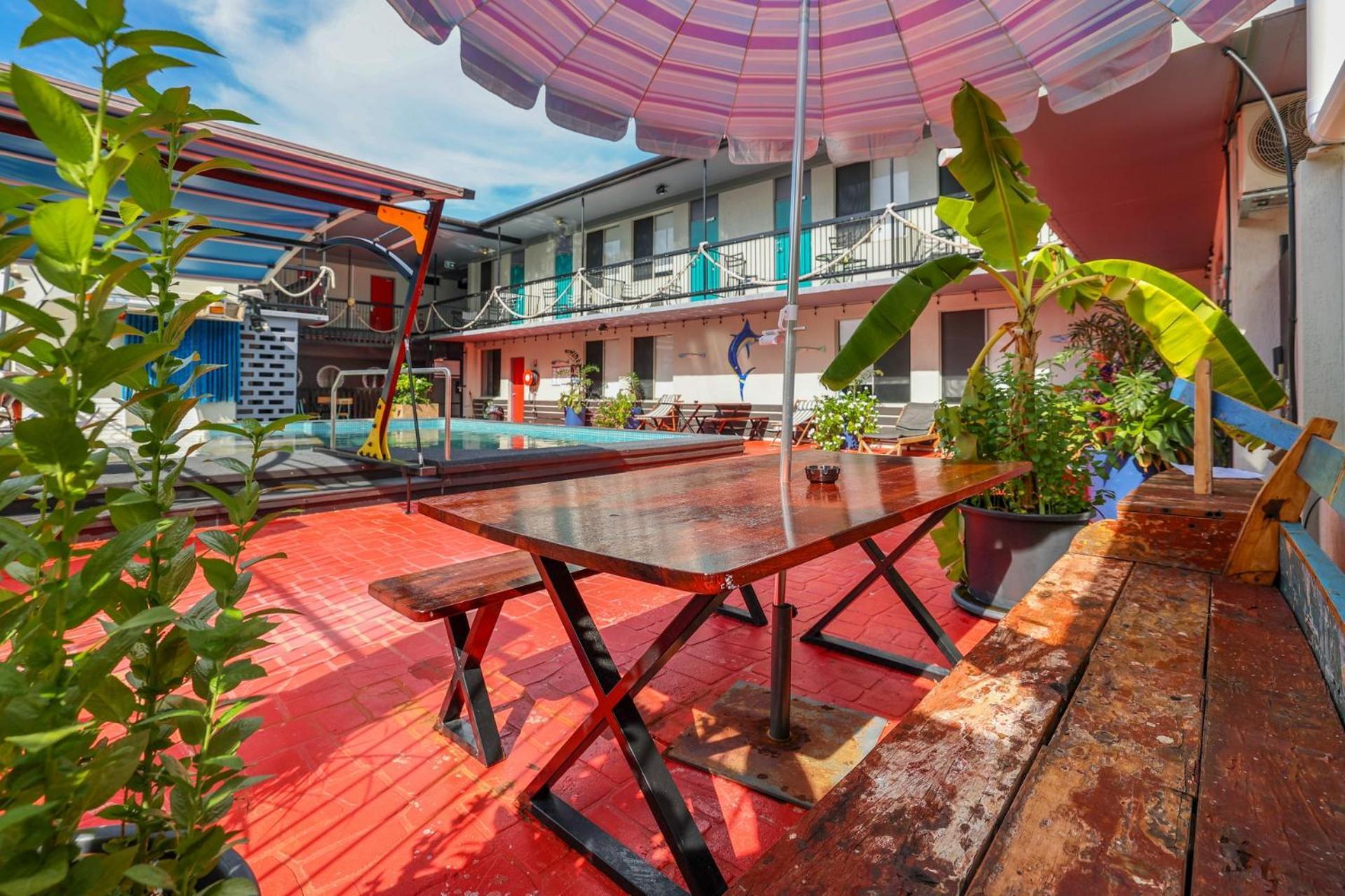 Capitanos Hotel Darwin Exterior foto